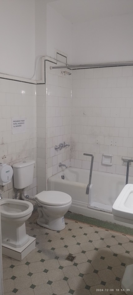 Casa uso comercial 