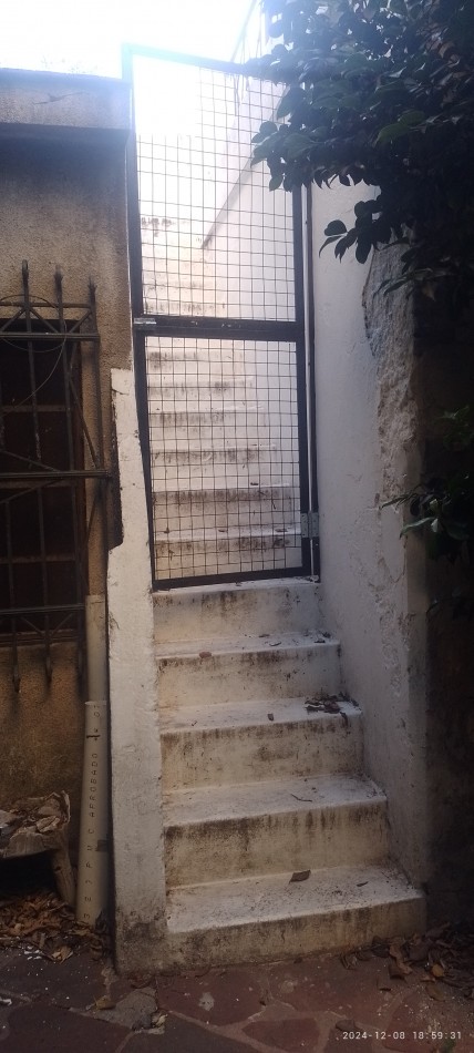 Casa uso comercial 