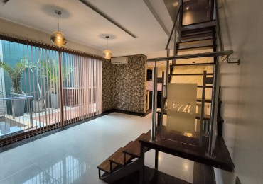Exquisito departamento pasillo