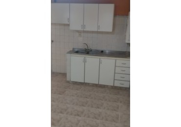 Casa planta alta con parrillero